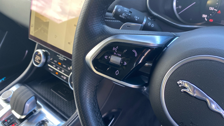 Jaguar F-Pace 2.0 D200 R-Dynamic Black 5dr Auto AWD Diesel Estate